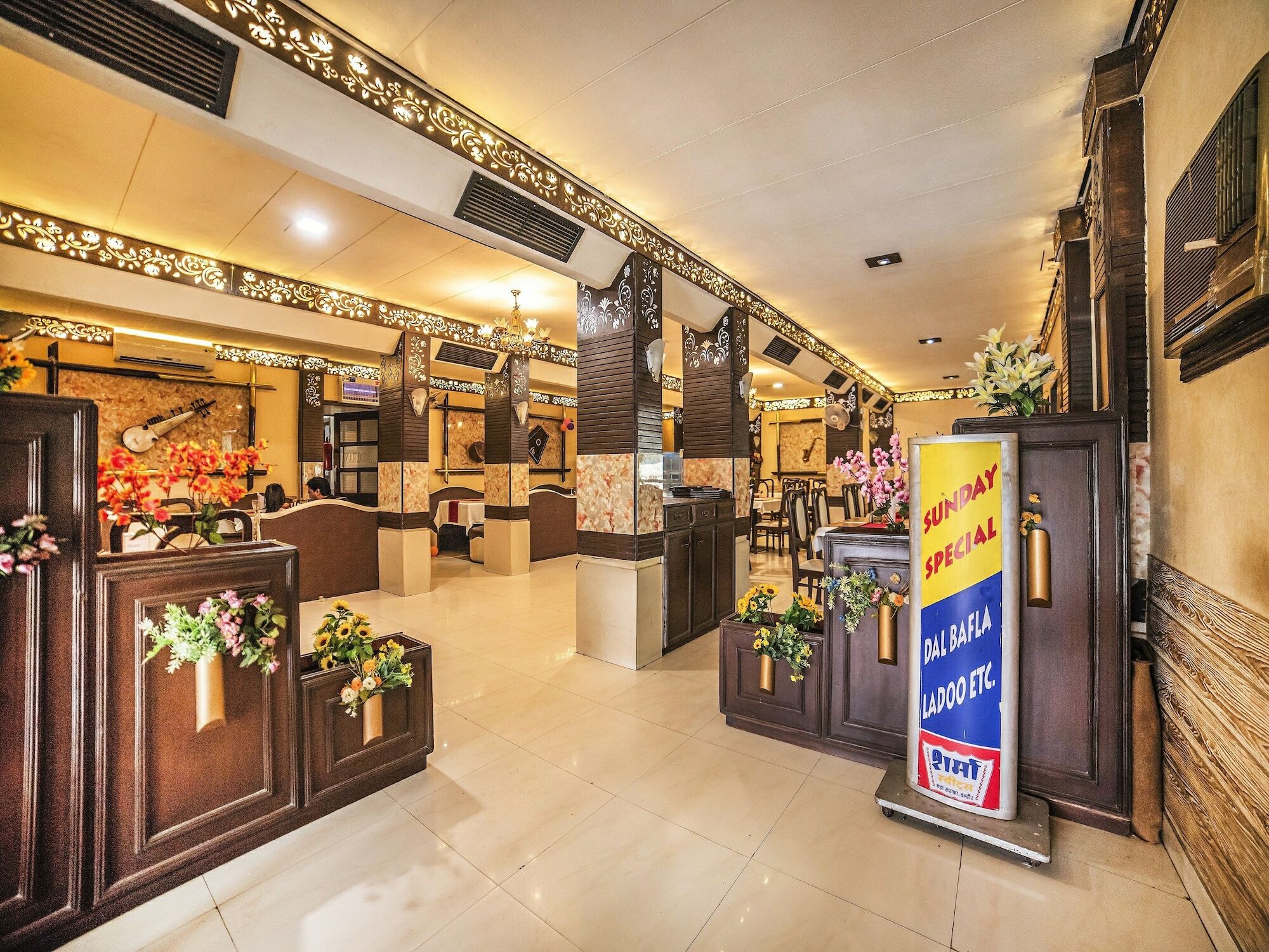 缤旅桑图尔酒店 印多尔 外观 照片